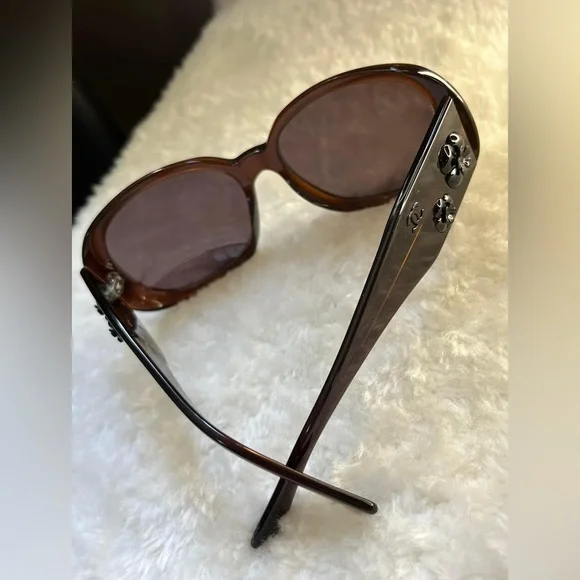 Sold ❎❎Authentic CHANEL SUNGLASSES 🕶️ - Picture 6 of 16
